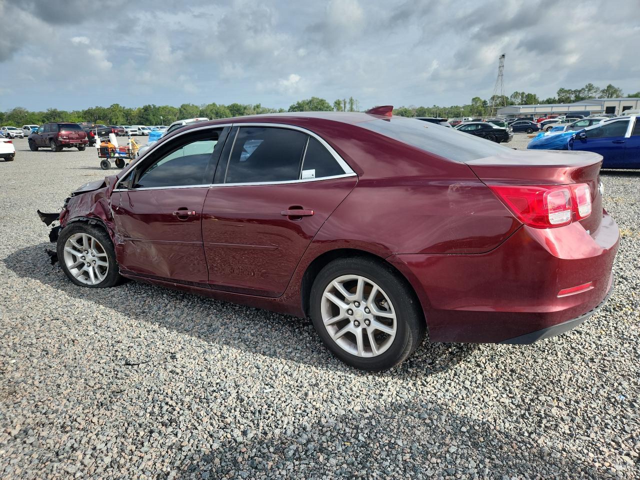 2015 Chevrolet Malibu 1Lt - Фото 2
