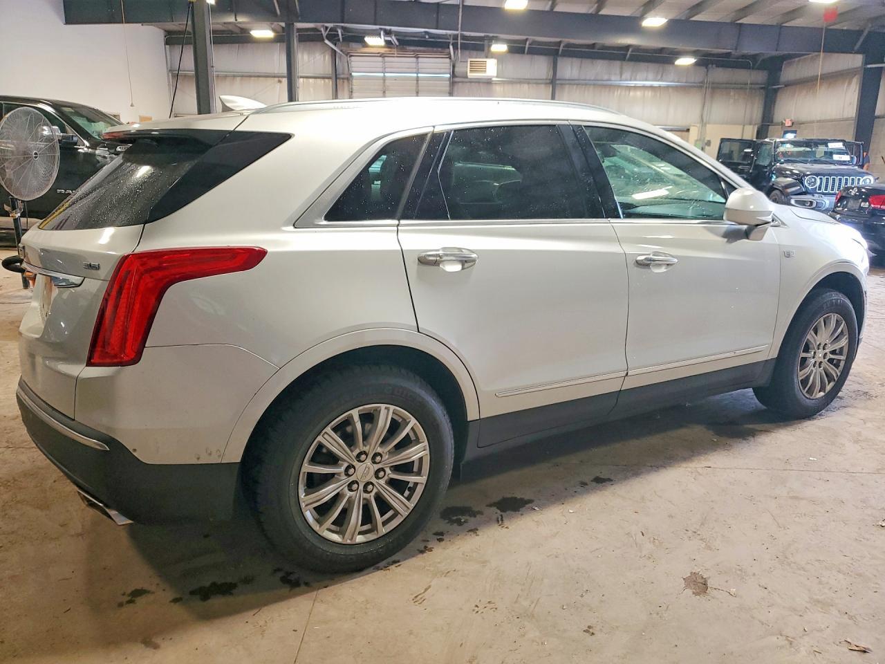 2017 Cadillac Xt5 - Фото 3