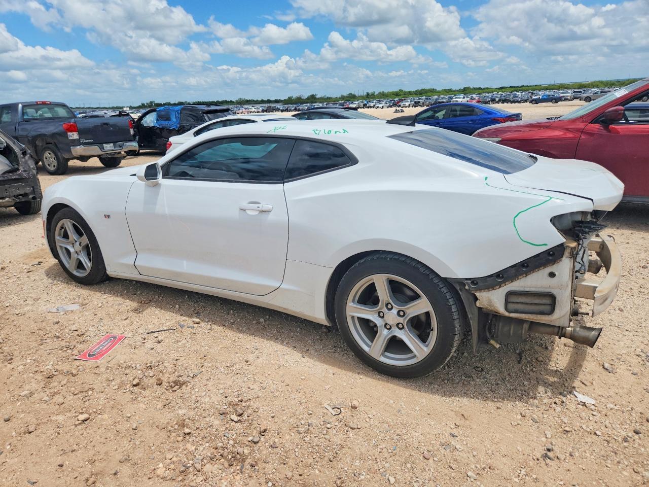 2017 Chevrolet Camaro Lt - Фото 2