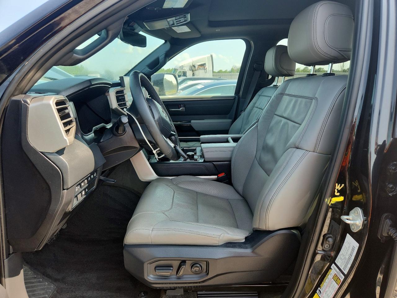 2026 Toyota Tundra Crewmax Limited - Image 7