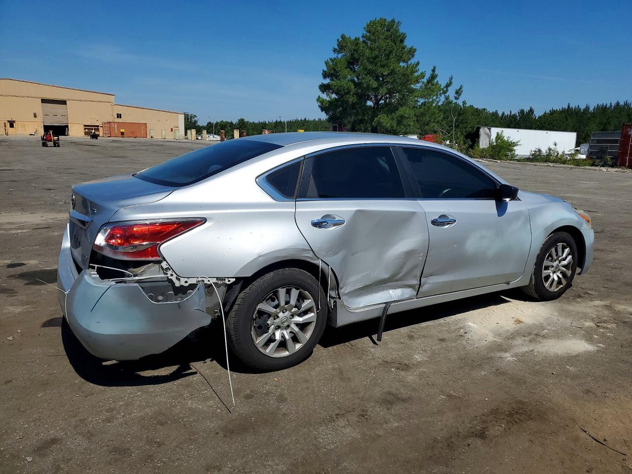 2014 Nissan Altima 2.5 S - Фото 3