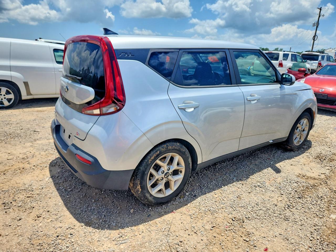 2020 Kia Soul S - Фото 3
