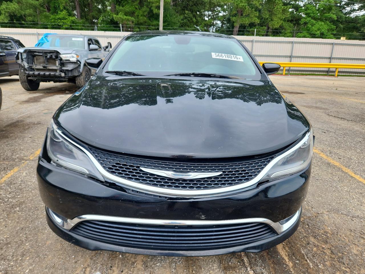 2016 Chrysler 200 Limited - Image 5