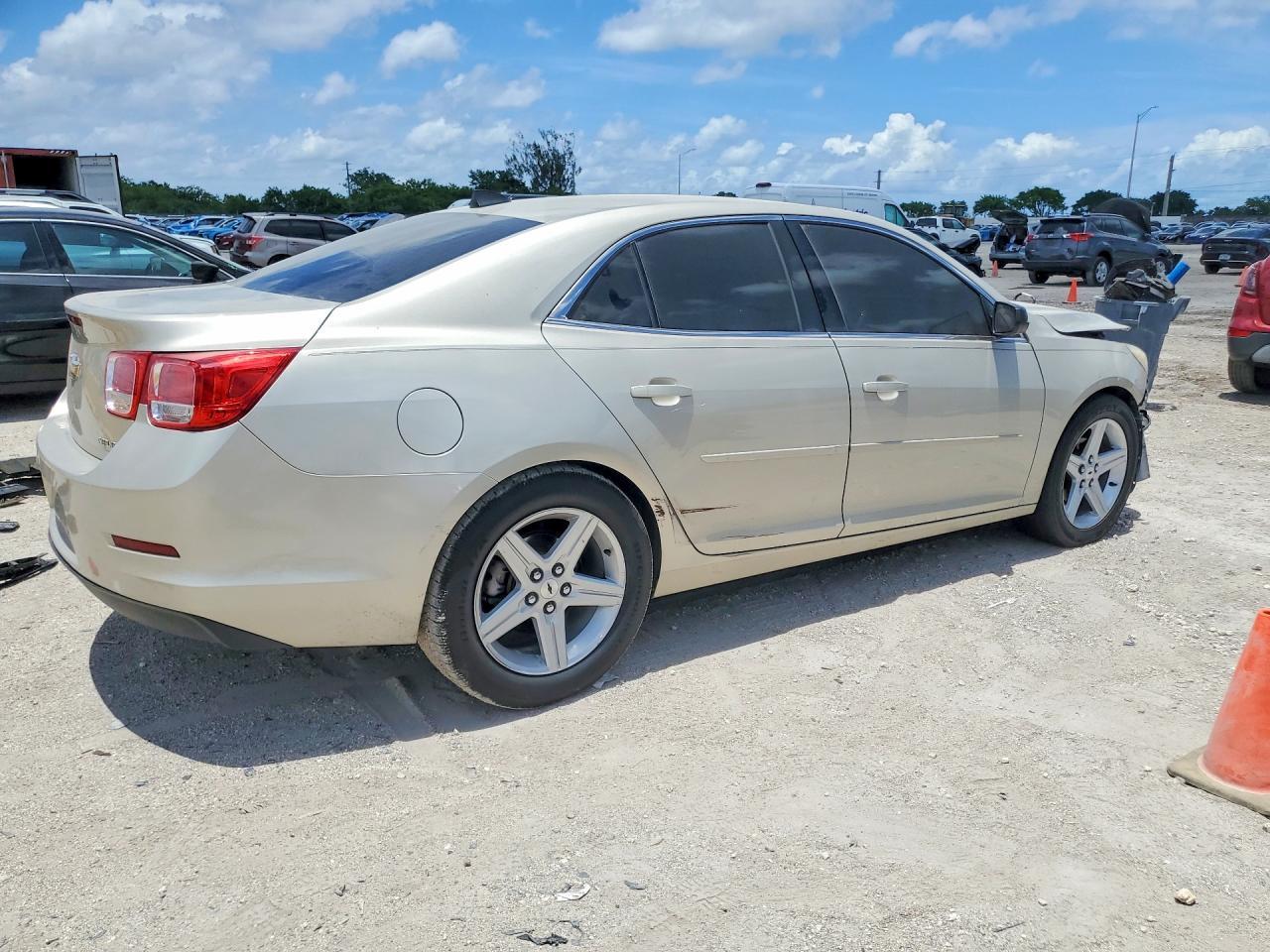 2013 Chevrolet Malibu Ls - Фото 3