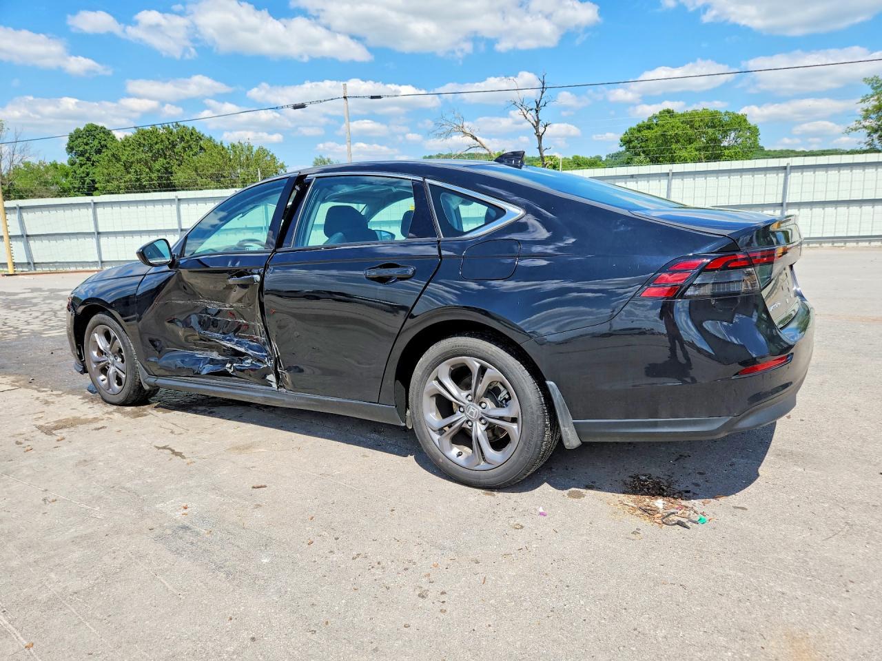 2024 Honda Accord Ex - Image 2