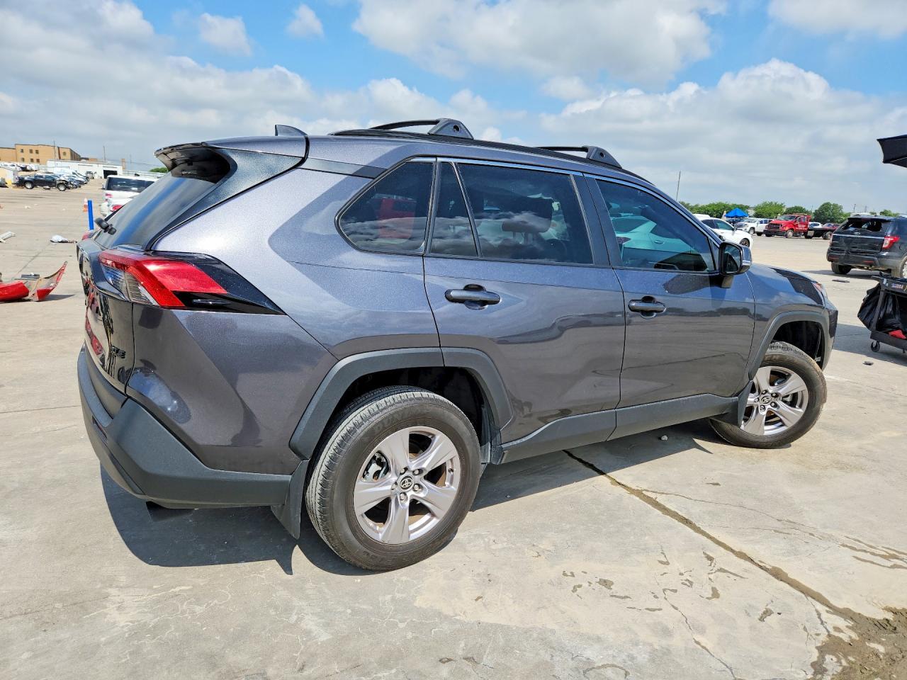 2025 Toyota Rav4 Xle - Фото 3