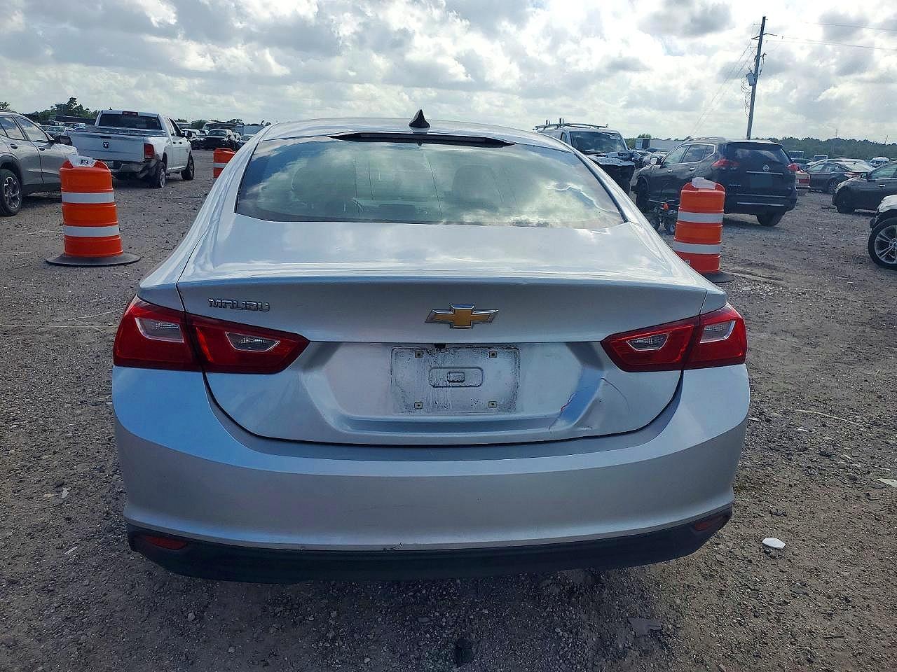 2020 Chevrolet Malibu Ls - Image 6