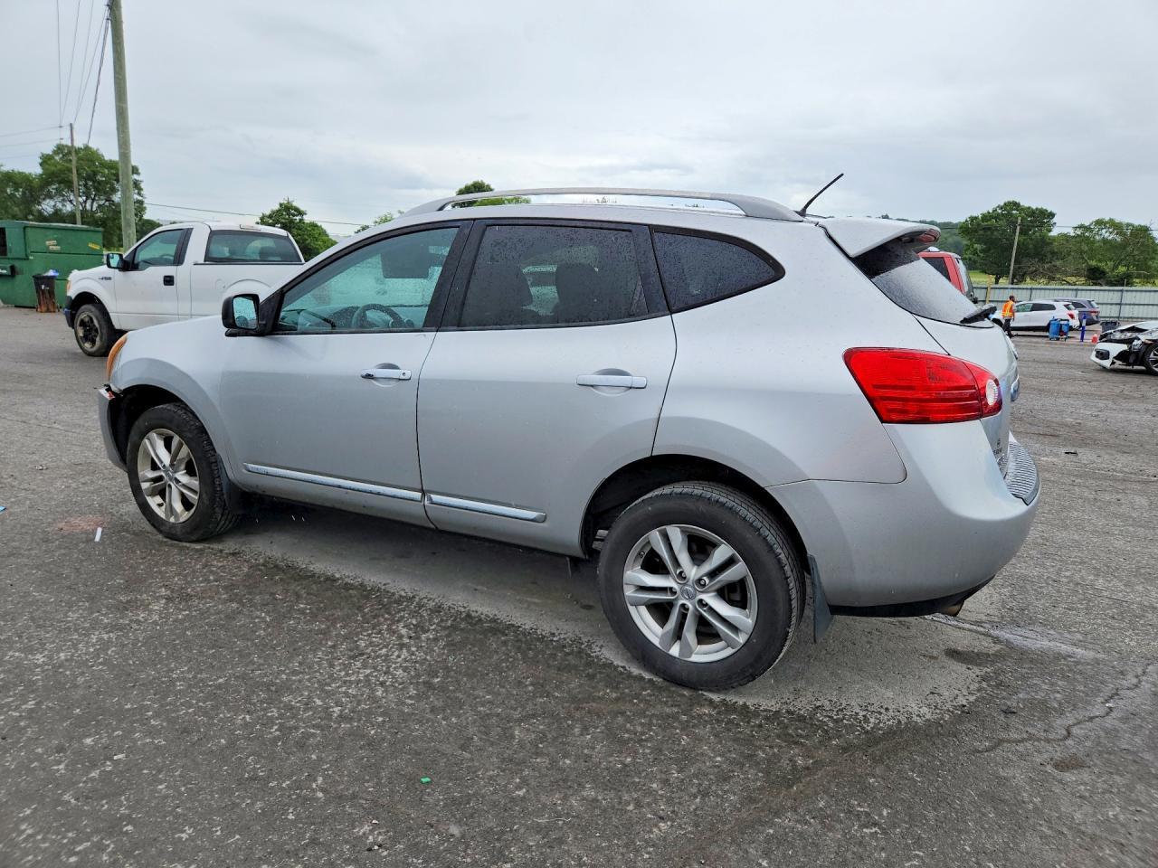2015 Nissan Rogue Select S - Фото 2