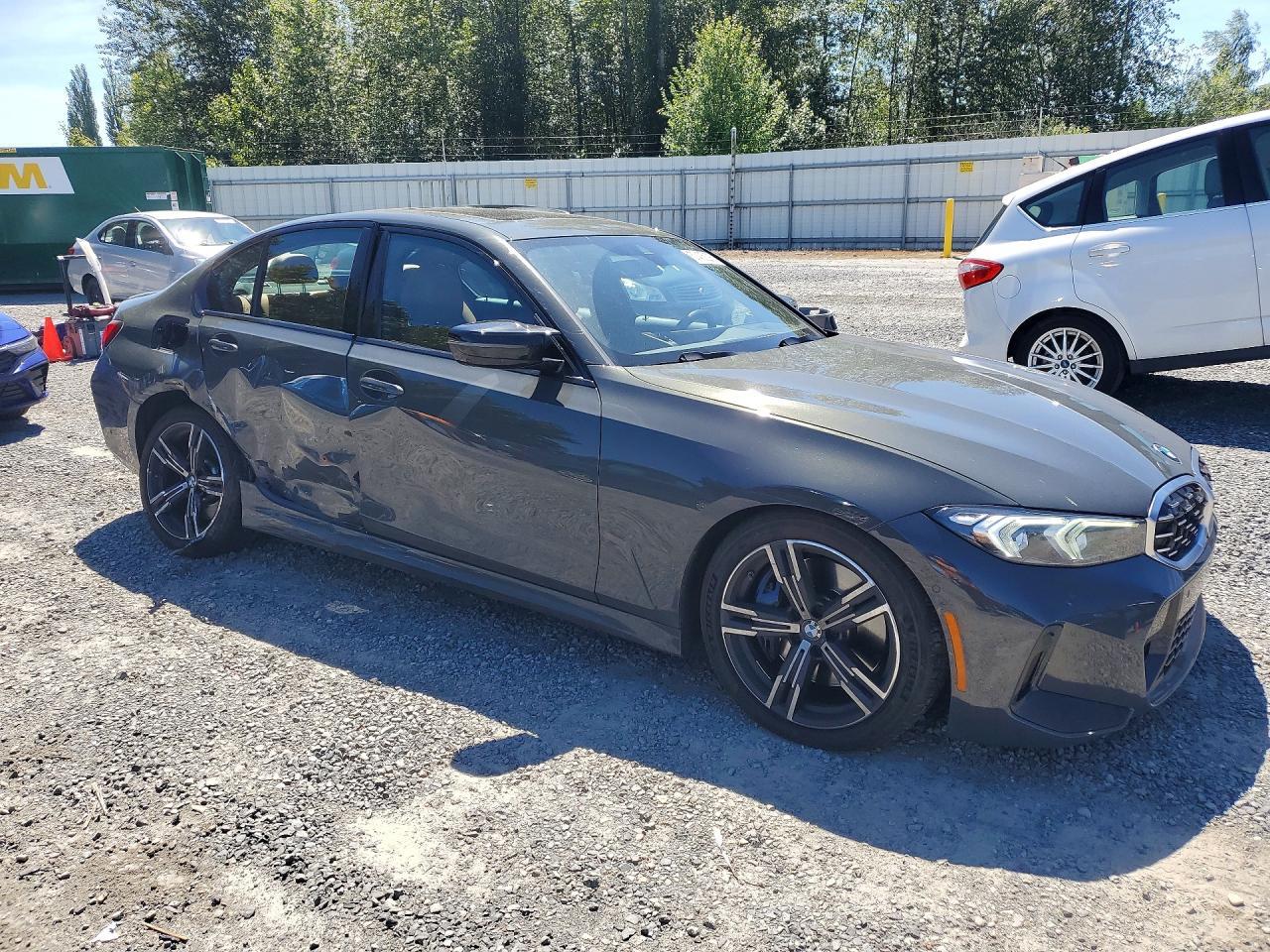 2023 BMW M340Xi - Image 4