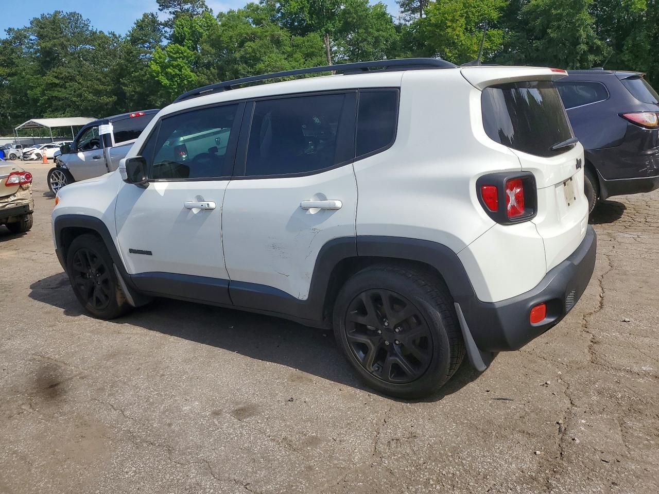 2018 Jeep Renegade Latitude - Image 2