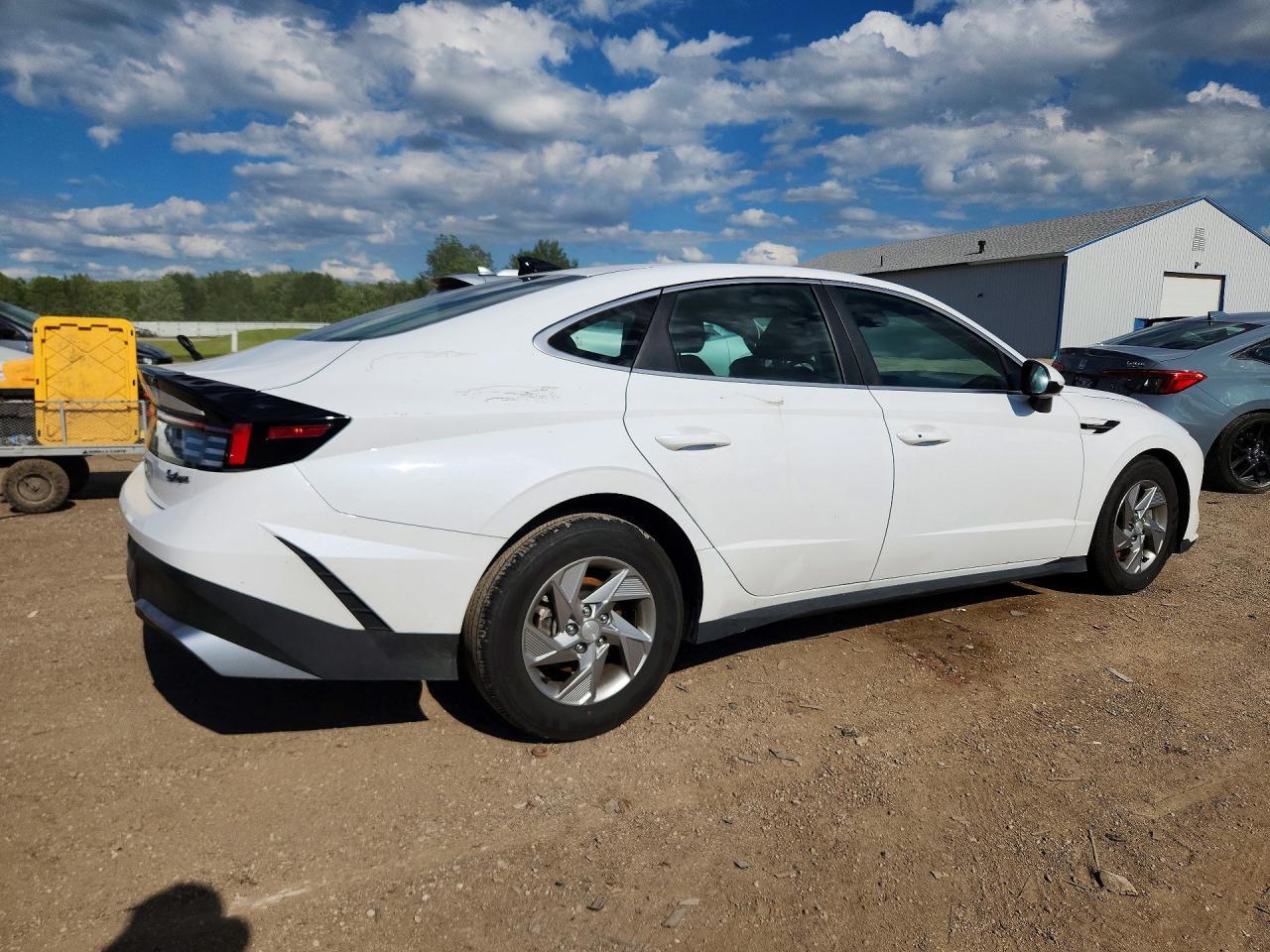 2025 Hyundai Sonata Se - Фото 3