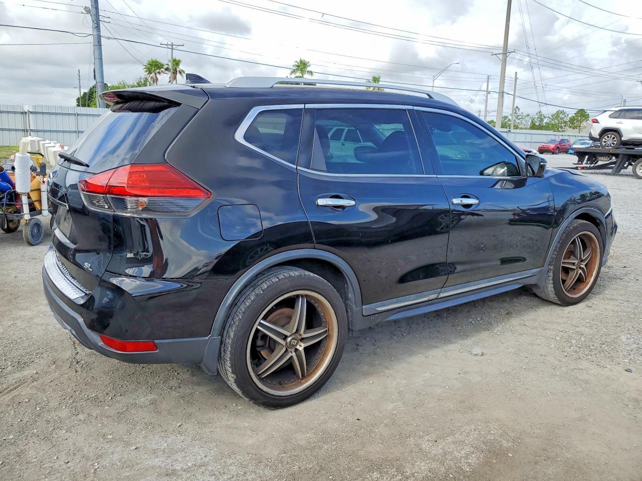 2017 Nissan Rogue Sl - Фото 3