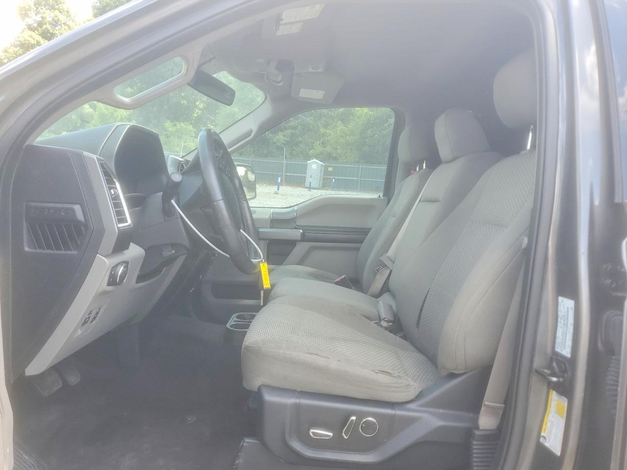 2015 Ford F-150 - Фото 7