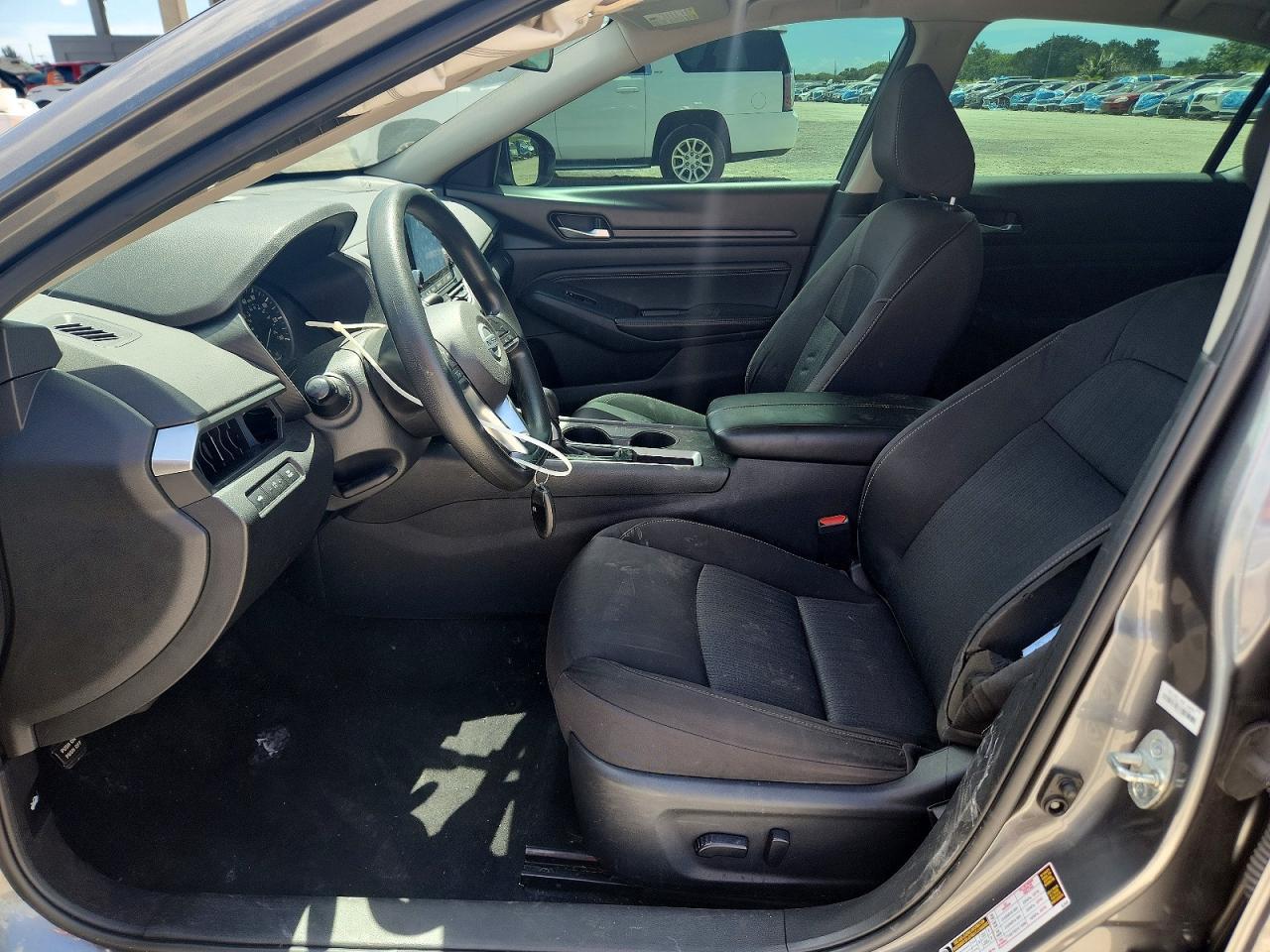 2020 Nissan Altima S - Фото 7