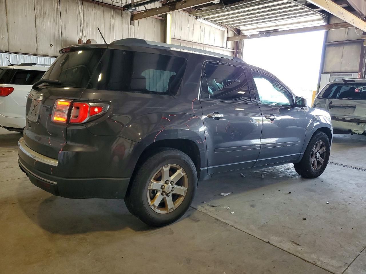 2013 GMC Acadia Sle - Image 3