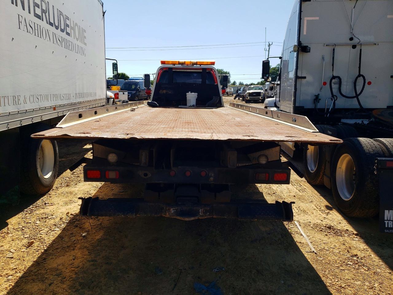 2005 Ford F650 Super Duty - Image 6