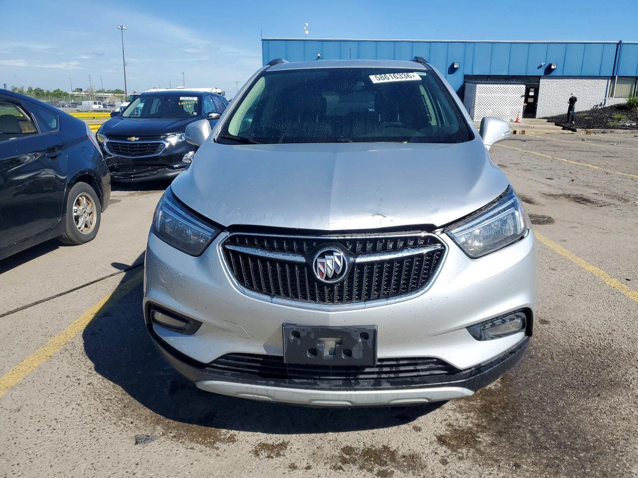 2018 Buick Encore Sport Touring - Image 5