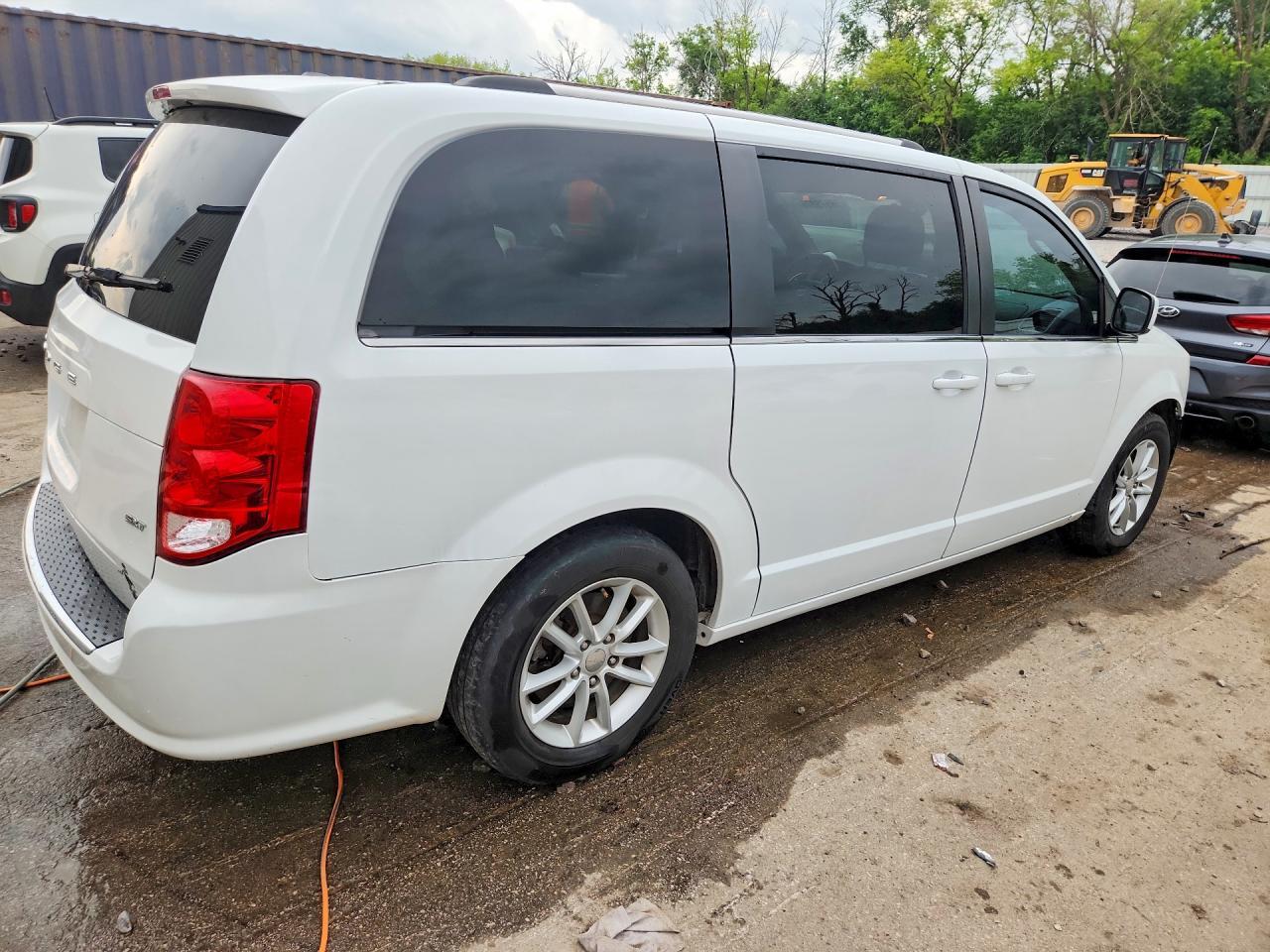 2020 Dodge Grand Caravan Sxt - Фото 3