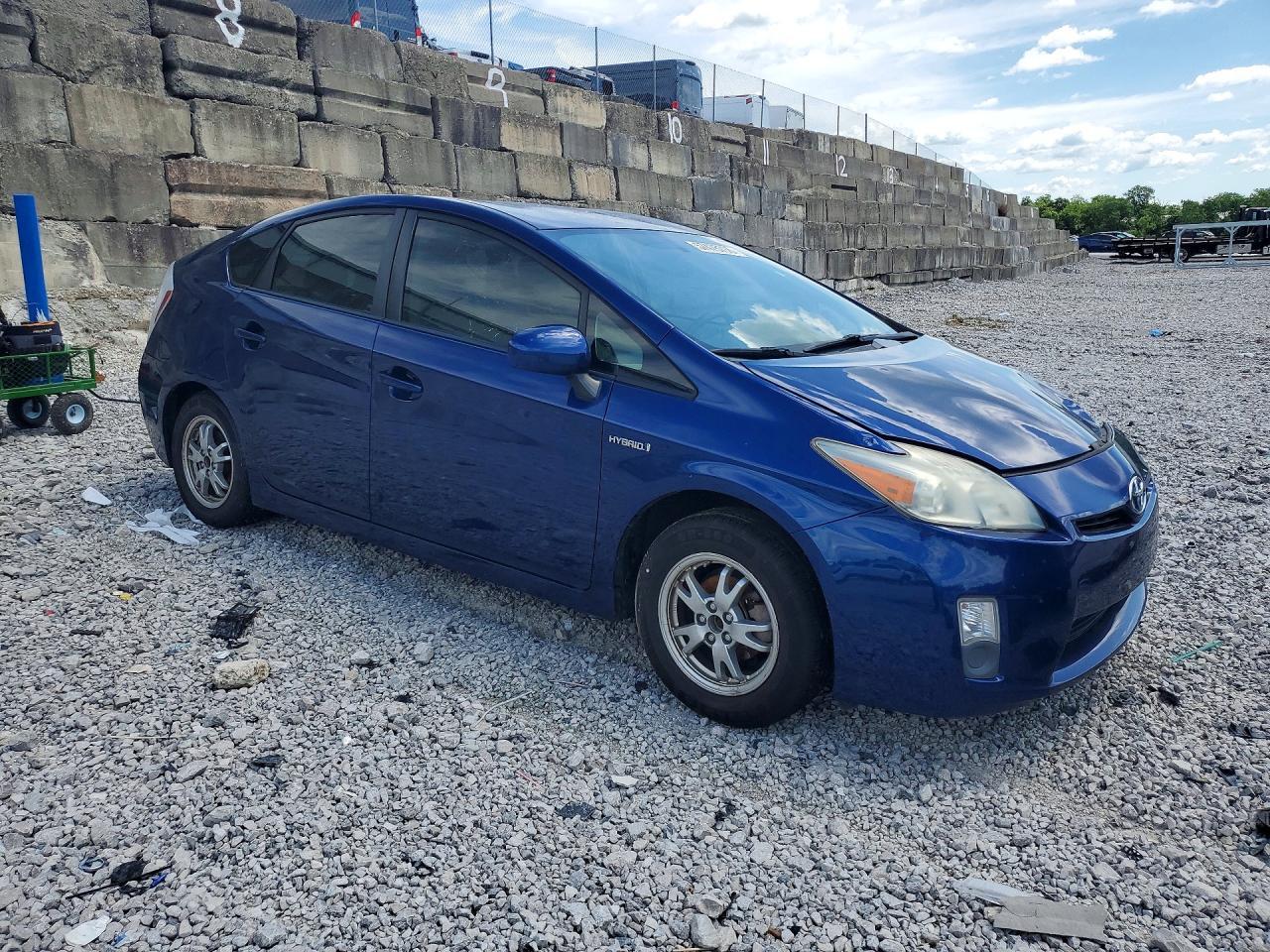 2011 Toyota Prius - Фото 4