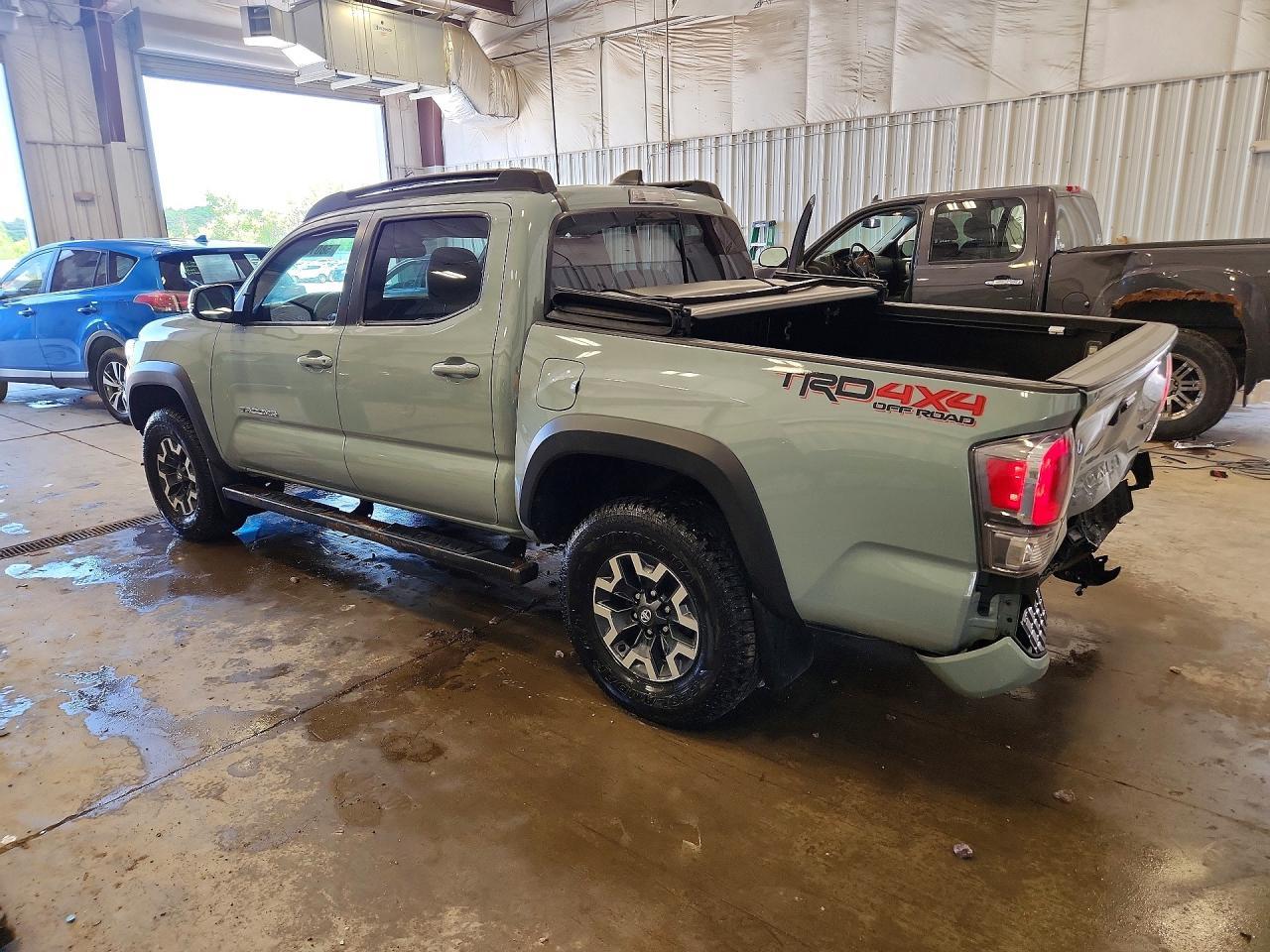 2022 Toyota Tacoma Trd Off-Road - Image 2