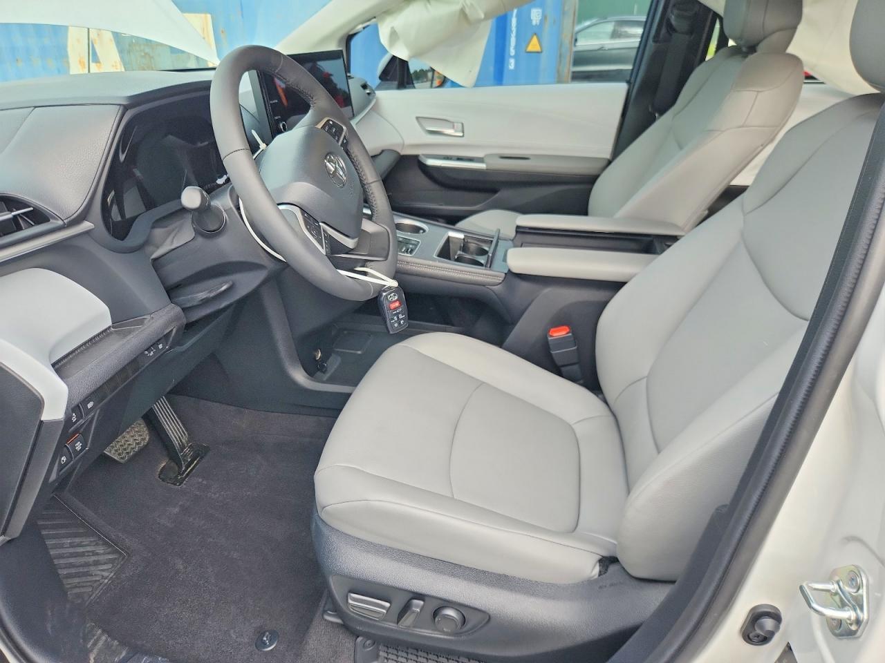 2026 Toyota Sienna Xle 8-Passenger - Фото 7