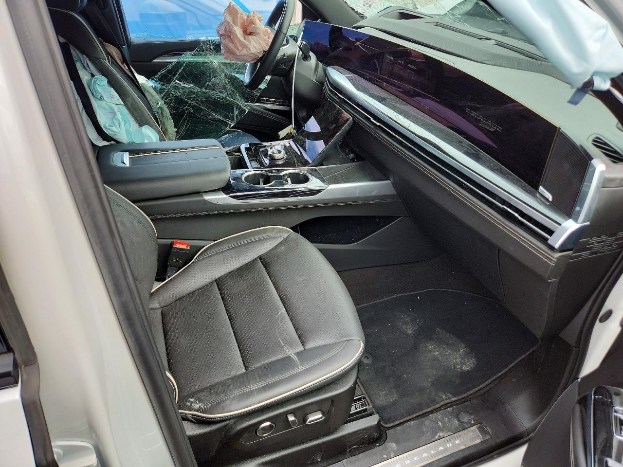 2025 Cadillac Escalade Sport - Фото 7
