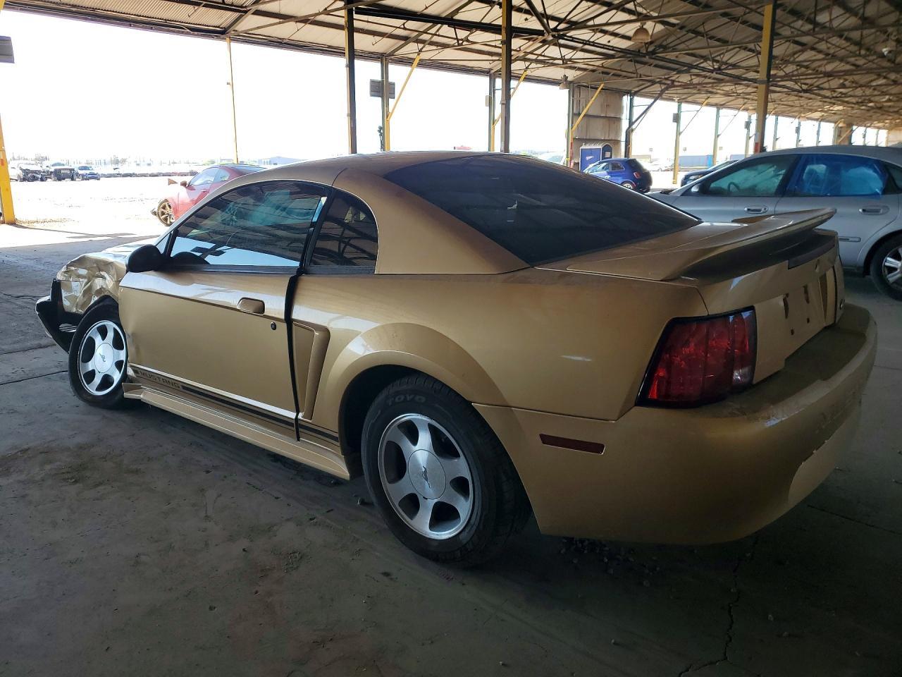 2000 Ford Mustang - Фото 2