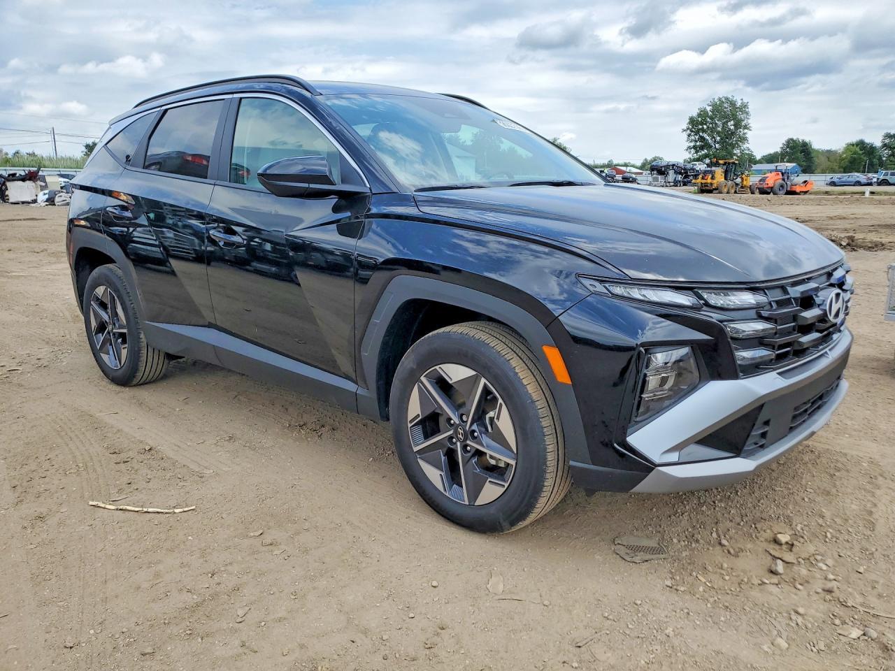 2025 Hyundai Tucson Sel - Image 4