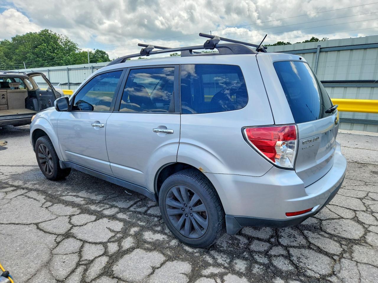 2013 Subaru Forester 2.5X Premium - Фото 2
