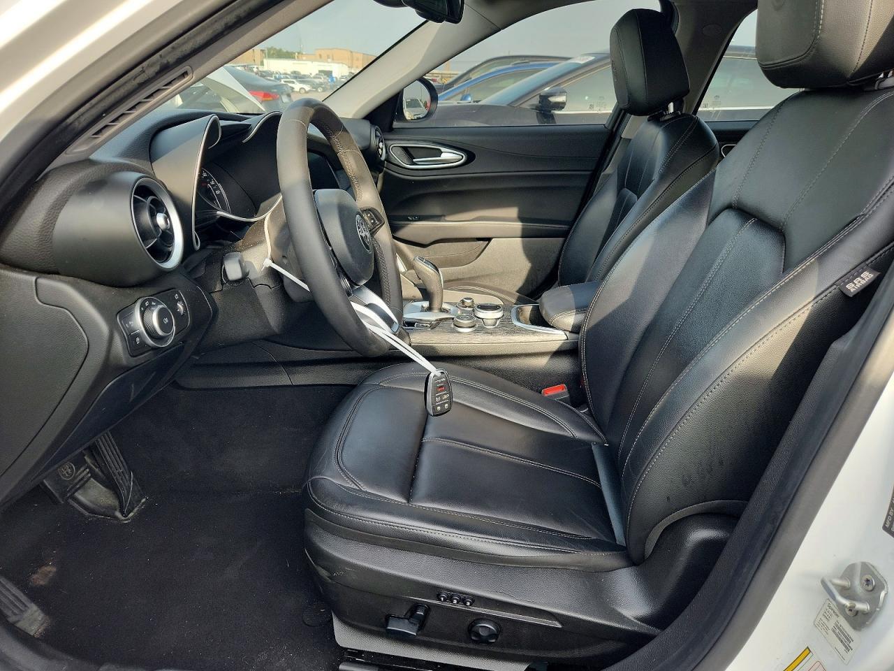 2021 Alfa Romeo Giulia Sport - Image 7