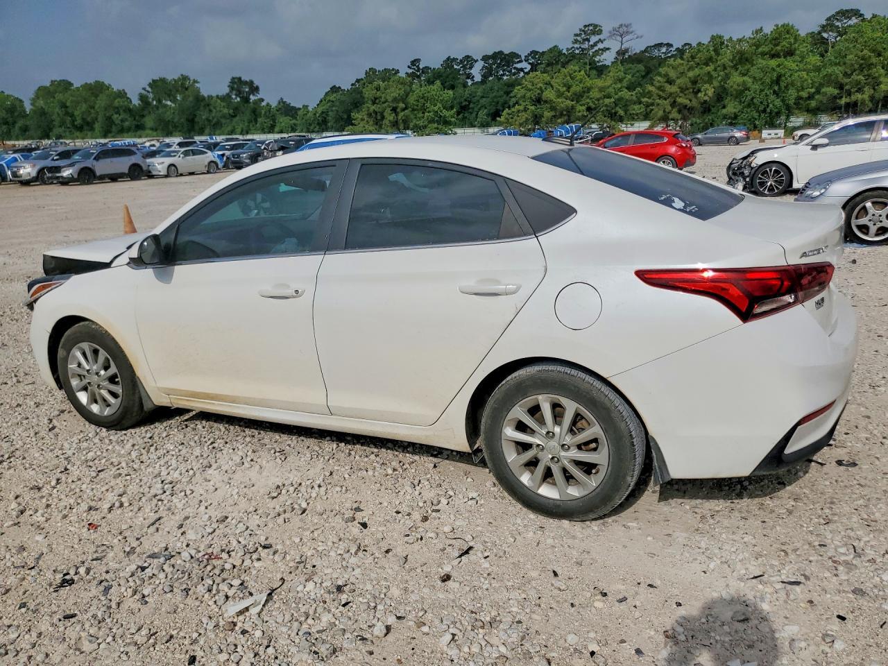 2021 Hyundai Accent Sel - Фото 2
