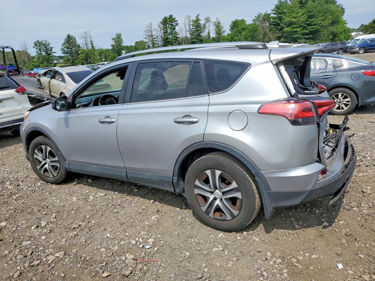 2017 Toyota Rav4 Le - Image 2