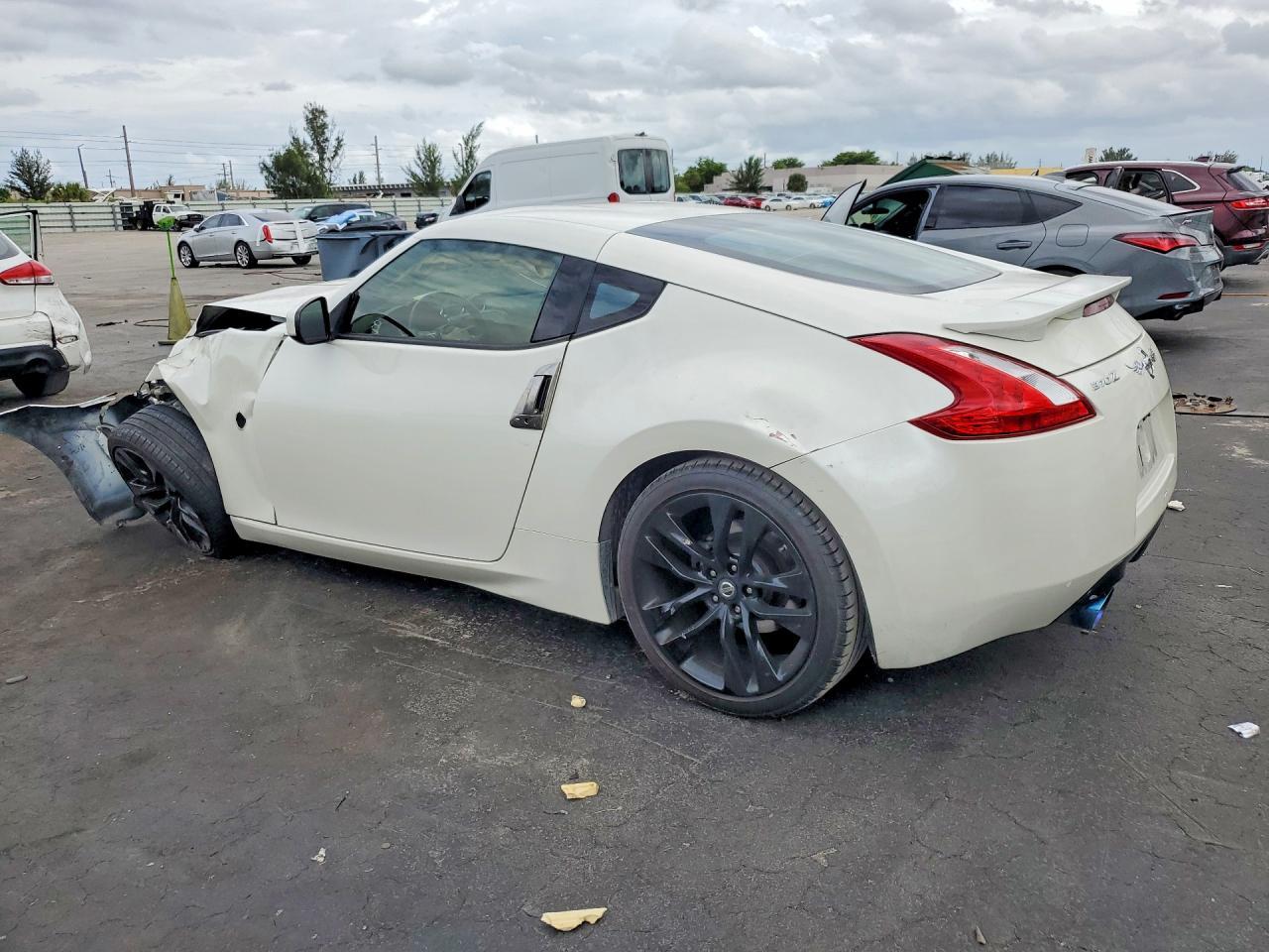 2020 Nissan 370Z Base - Фото 2