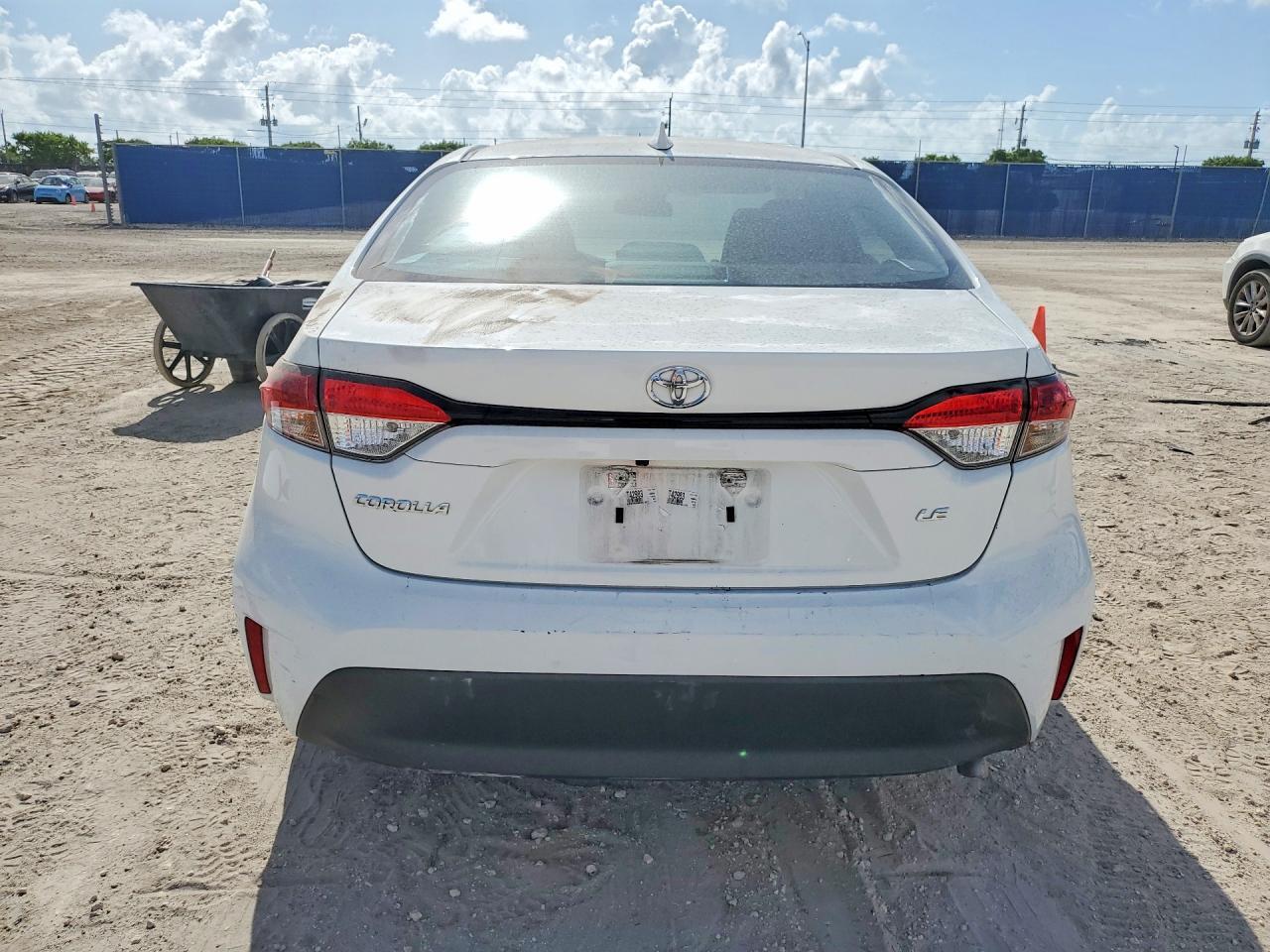 2024 Toyota Corolla Le - Фото 6