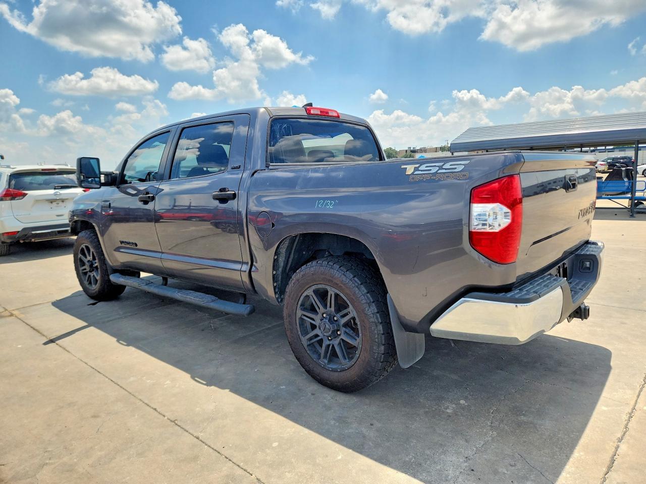 2020 Toyota Tundra Crewmax Sr5 - Фото 2