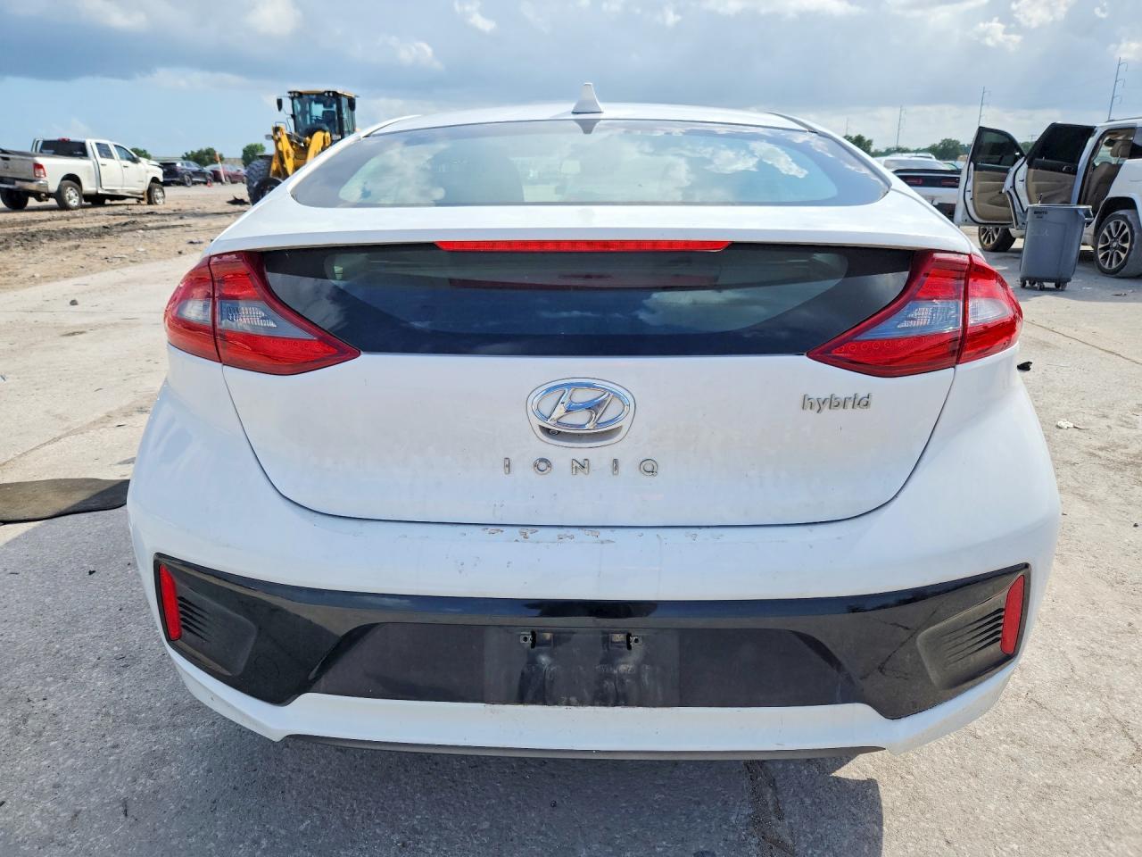 2019 Hyundai Ioniq Sel - Фото 6