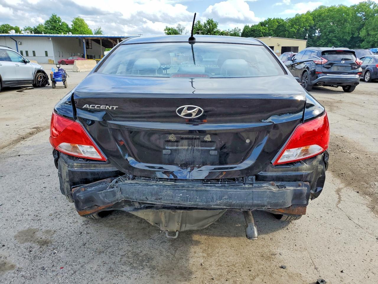 2016 Hyundai Accent Se - Фото 6