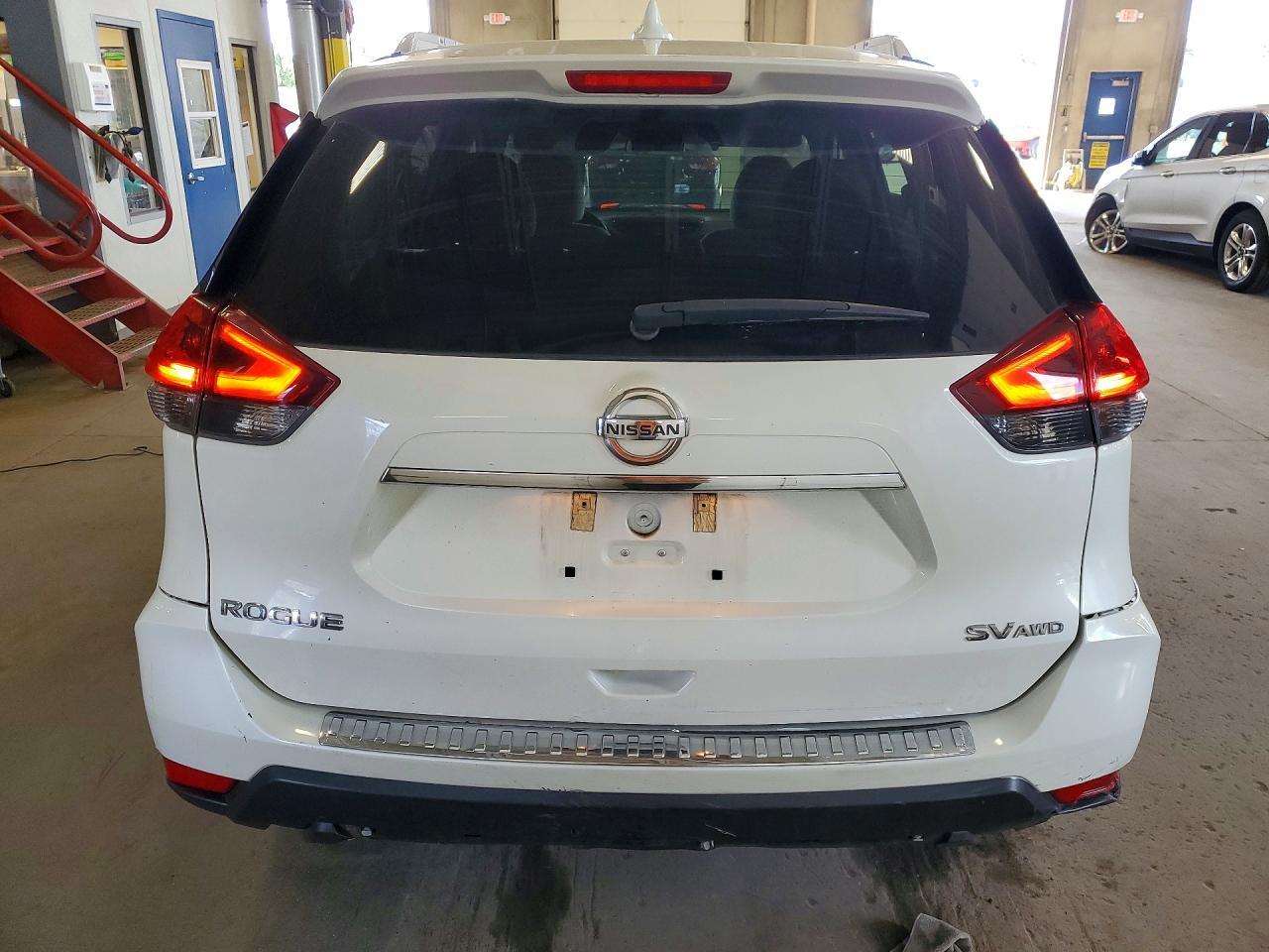 2018 Nissan Rogue Sv - Image 6