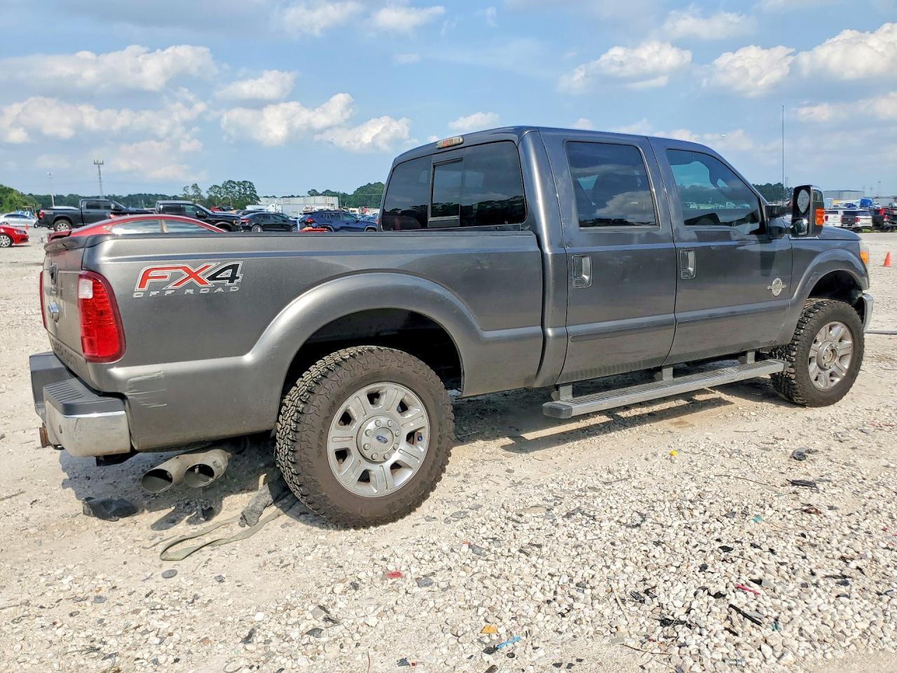 2016 Ford F250 Super Duty - Фото 3