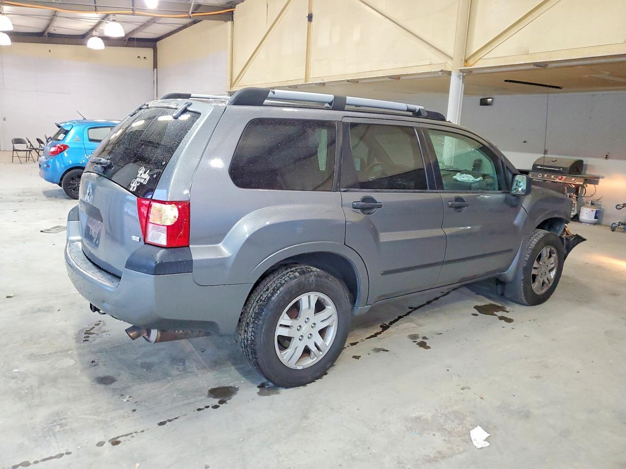 2005 Mitsubishi Endeavor Ls - Image 3