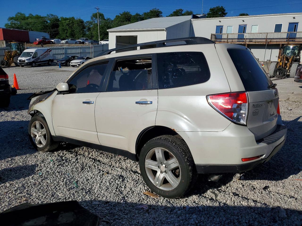 2009 Subaru Forester 2.5X Premium - Image 2