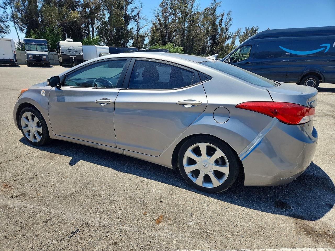 2012 Hyundai Elantra Limited - Image 2