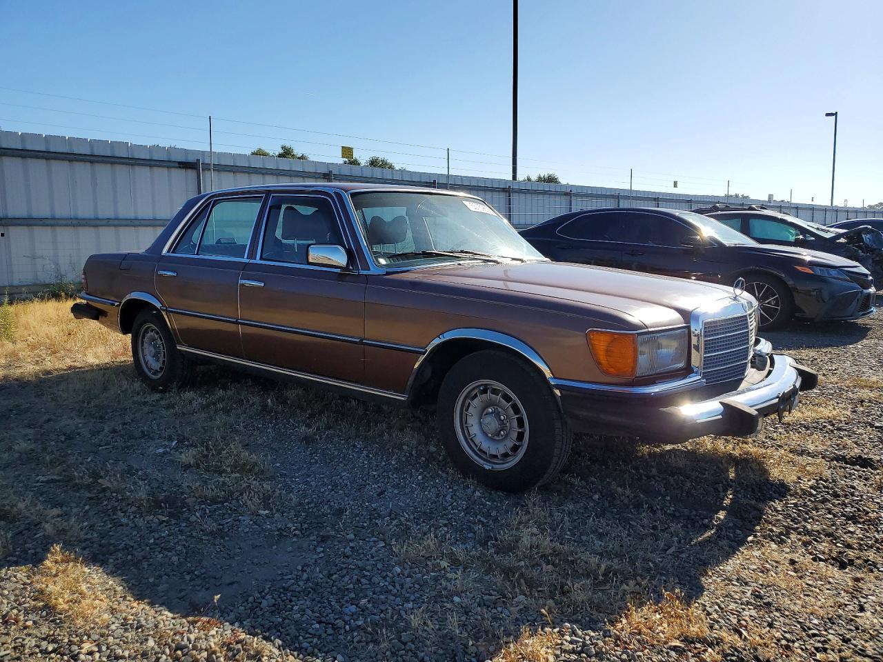 1979 Mercedes-Benz 300 Sd - Фото 4