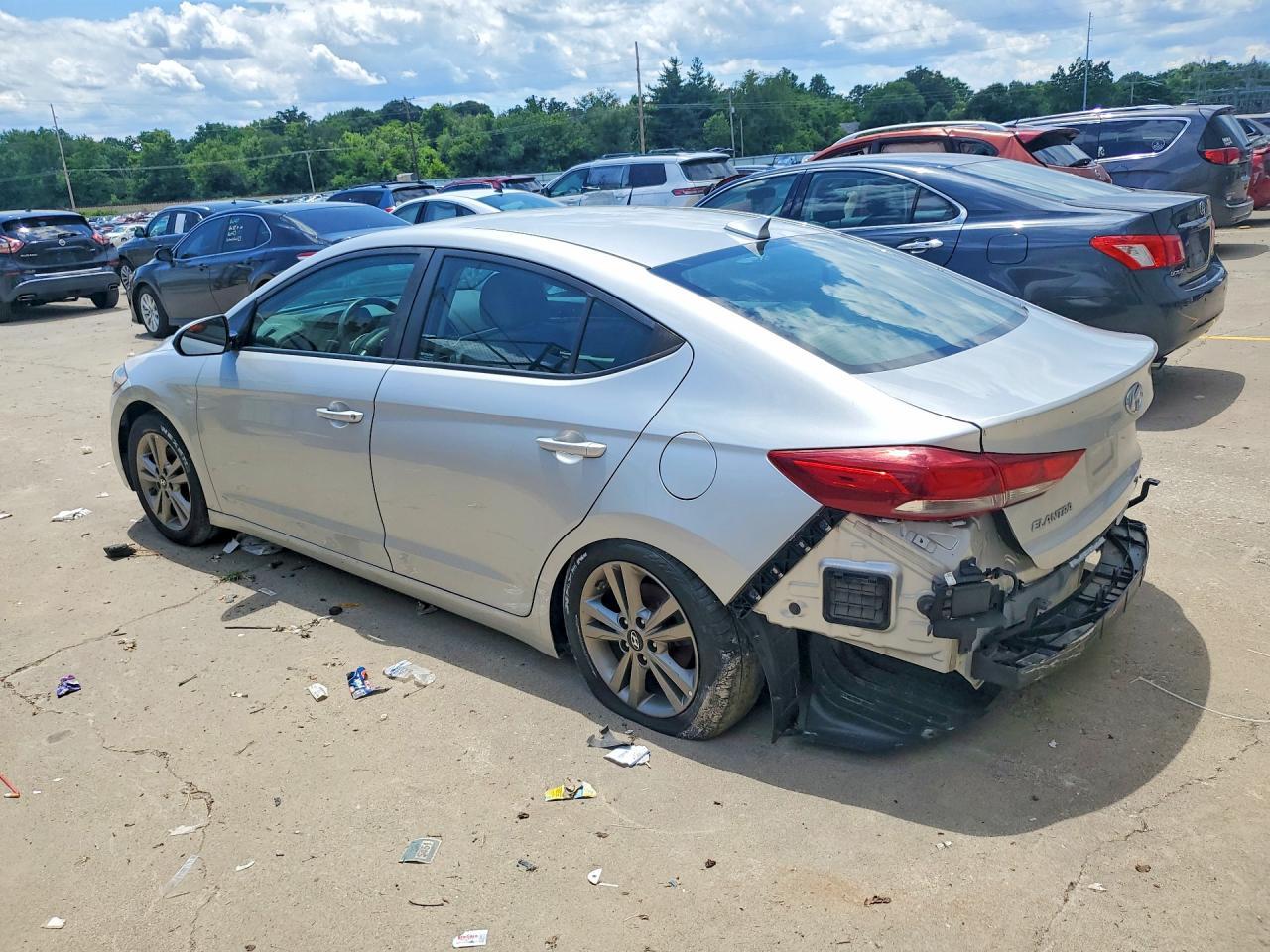 2018 Hyundai Elantra Sel - Фото 2