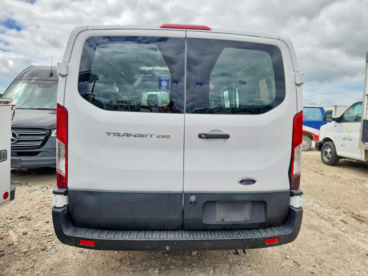 2019 Ford Transit T-250 - Фото 6