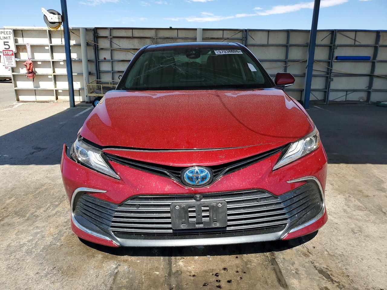 2021 Toyota Camry Xle - Image 5
