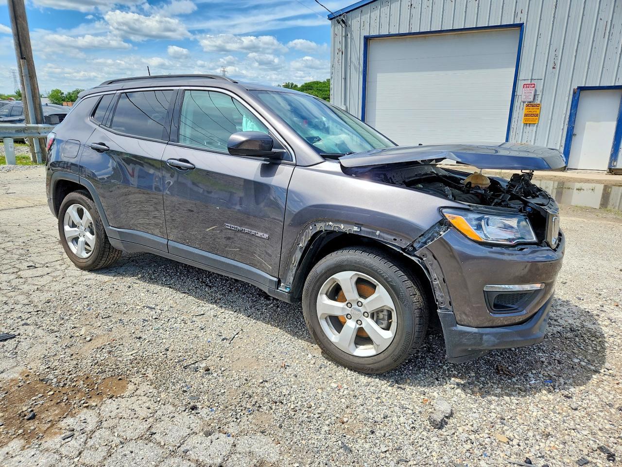 2019 Jeep Compass Latitude - Image 4