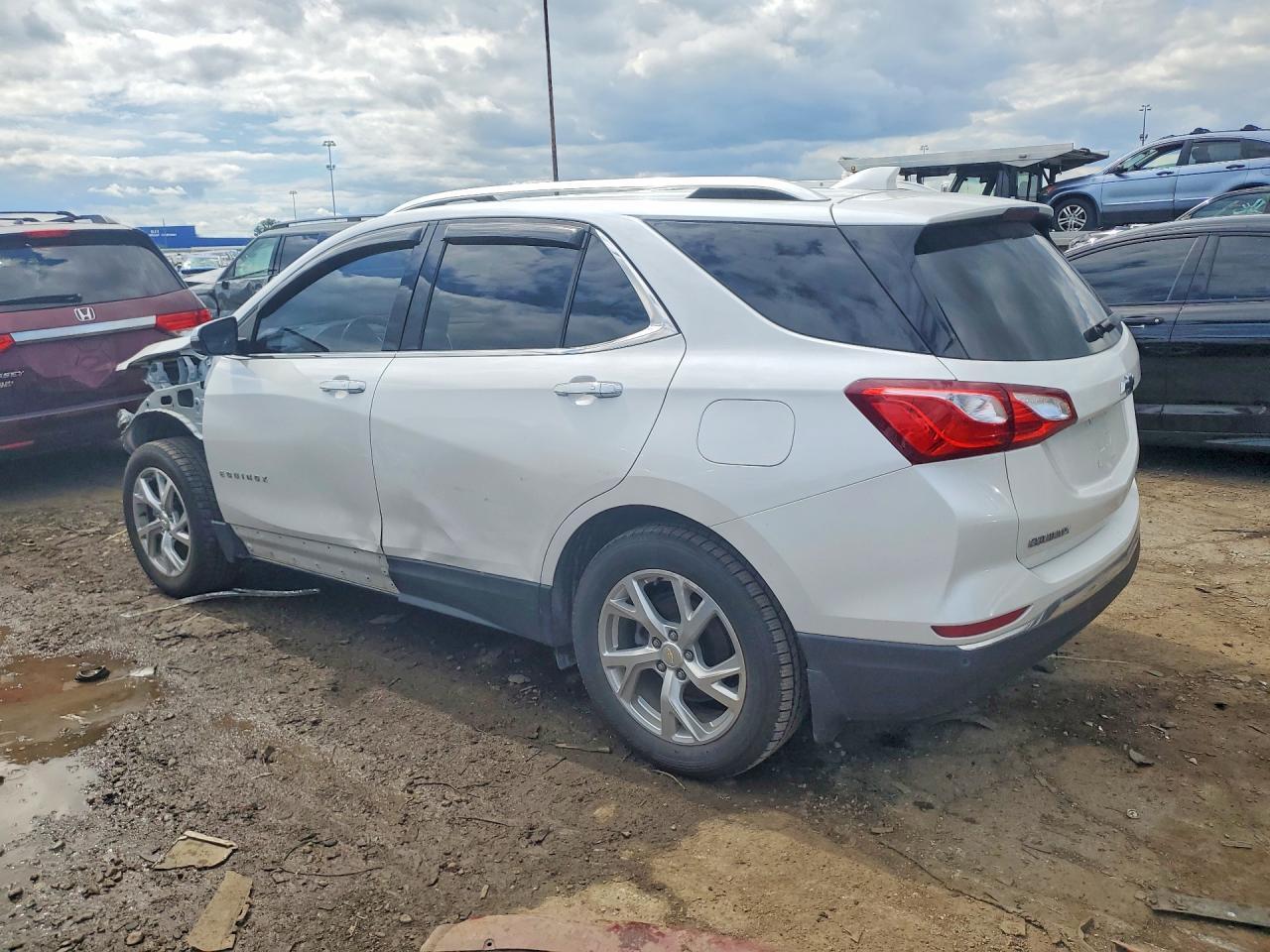 2019 Chevrolet Equinox Premier - Фото 2