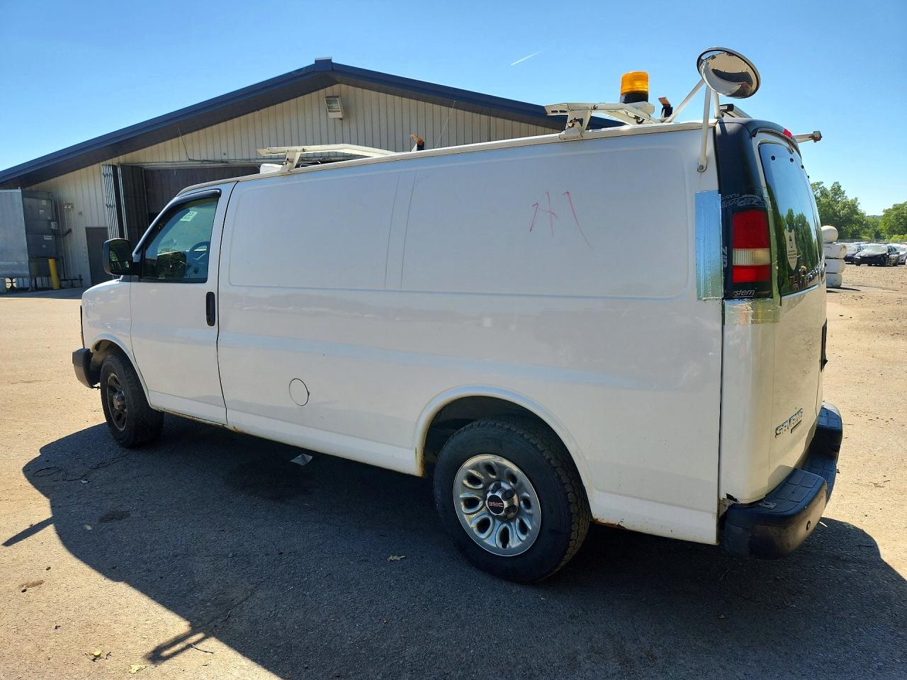 2014 GMC Savana G1500 - Фото 2