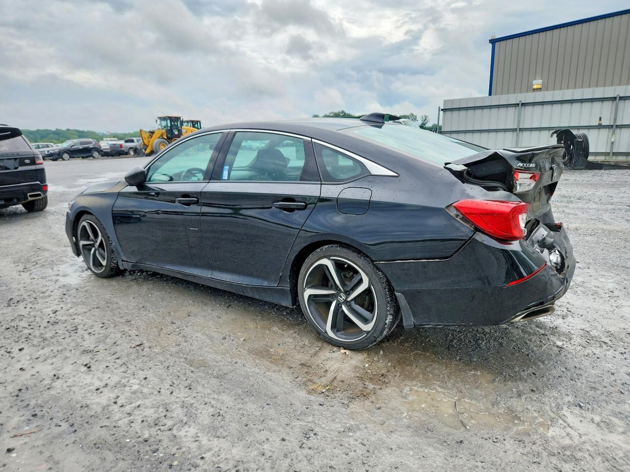 2020 Honda Accord Sport - Image 2